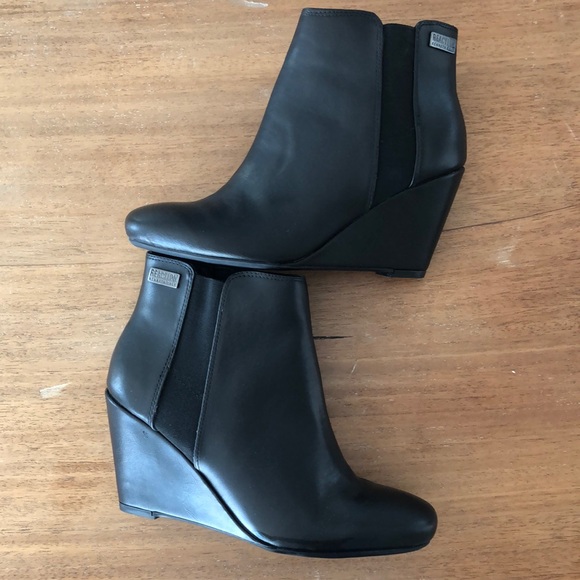 Black ankle boots Kenneth Cole size 7